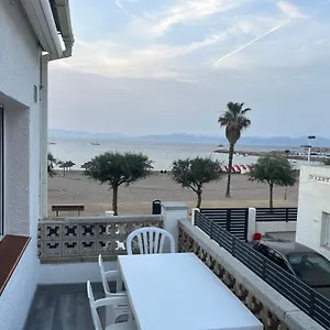Appartement En La Playa. Free Parking. Free Wifi, L' Escala